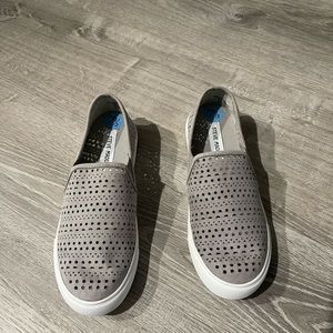 Brand new Steve Madden Odonna Slip-On Sneaker